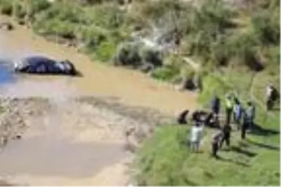 Otomobiliyle uçuruma yuvarlanan ziraat mühendisi ölümden döndü Otomobiliyle uçuruma yuvarlanan ziraat mühendisi ölümden döndü