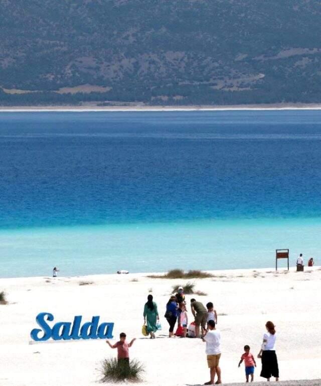 Salda Gölü'nde 1 Ağustos'tan itibaren sigara yasak Salda Gölü'nde 1 Ağustos'tan itibaren sigara yasak