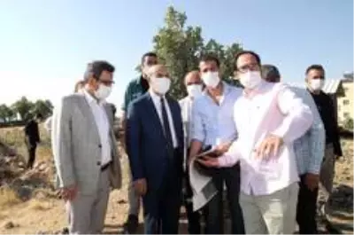 Vali Demirtaş, Ömerli'deki çalışmaları inceledi Vali Demirtaş, Ömerli'deki çalışmaları inceledi