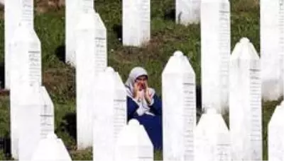 11 Temmuz Srebrenitsa katliamı… 25 yıllık acı 11 Temmuz Srebrenitsa katliamı… 25 yıllık acı