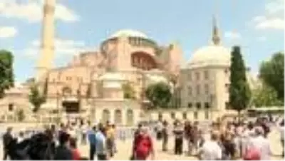 Ayasofya'da öğle ezanı Ayasofya'da öğle ezanı