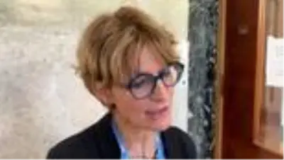 BM O¨zel Raporto¨ru¨ Callamard'a göre, Kaşıkçı cinayetinin baş şüphelisi Veliaht Prens Muhammed Bin... BM O¨zel Raporto¨ru¨ Callamard'a göre, Kaşıkçı cinayetinin baş şüphelisi Veliaht Prens Muhammed Bin...