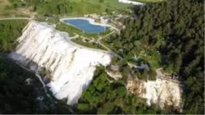 Bolu'nun 'Pamukkale'si Akkayalar ilgi odağı oldu Bolu'nun 'Pamukkale'si Akkayalar ilgi odağı oldu