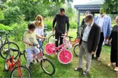 Son dakika güncel: Eyüpsultan'da ihtiyaç sahibi çocuklar, mutluluğa pedal çevirdi Son dakika güncel: Eyüpsultan'da ihtiyaç sahibi çocuklar, mutluluğa pedal çevirdi