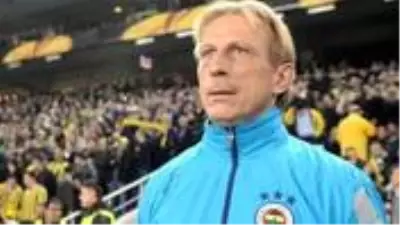 Fenerbahçe ile şampiyonluk yaşayan Daum: İngiltere'de çalışmak istiyorum Fenerbahçe ile şampiyonluk yaşayan Daum: İngiltere'de çalışmak istiyorum