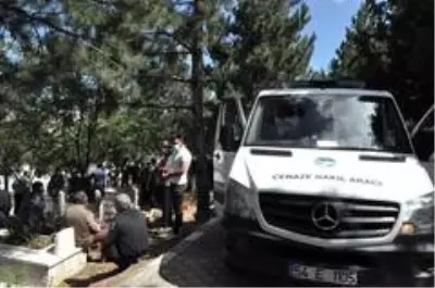 Havai fişek fabrikasındaki patlamada hayatını kaybeden Kor'un cenazesi defnedildi