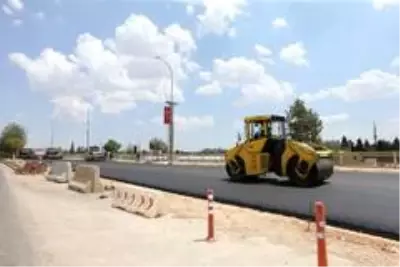 Şahin, D-400'de devam eden çalışmaları inceledi Şahin, D-400'de devam eden çalışmaları inceledi