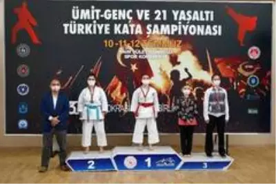 Türkiye Kata Şampiyonası Bursa'da başladı Türkiye Kata Şampiyonası Bursa'da başladı