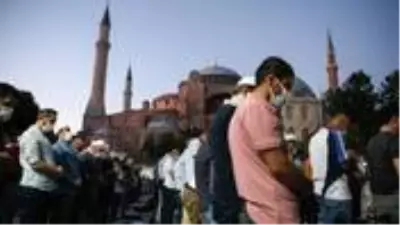 Türkiye'nin Ayasofya'yı ibadete açması Yunanistan'ı çıldırttı! Küstah yaptırım çağrısı Türkiye'nin Ayasofya'yı ibadete açması Yunanistan'ı çıldırttı! Küstah yaptırım çağrısı
