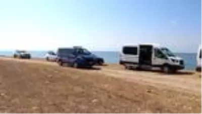 Van Gölü'nde batan teknedeki cesetlerin çıkarılması çalışmaları yeniden başladı Van Gölü'nde batan teknedeki cesetlerin çıkarılması çalışmaları yeniden başladı