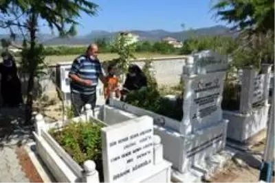 Ağaroğlu Ailesi oğullarını vatan uğruna şehit vermenin gururuyla yaşıyor Ağaroğlu Ailesi oğullarını vatan uğruna şehit vermenin gururuyla yaşıyor