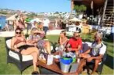 Demet Akalın, Bodrum'da sahne aldı Demet Akalın, Bodrum'da sahne aldı