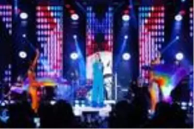 Ebru Gündeş'ten Bodrum'da çifte konser Ebru Gündeş'ten Bodrum'da çifte konser
