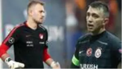 Galatasaraylı Muslera sakat, zirve artık Mert'in! Galatasaraylı Muslera sakat, zirve artık Mert'in!