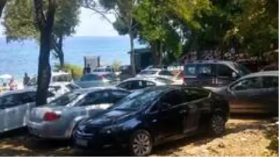 Günübirlik tatilciler milli parka girmek için sabah 6'da kuyruğa girdiler Günübirlik tatilciler milli parka girmek için sabah 6'da kuyruğa girdiler