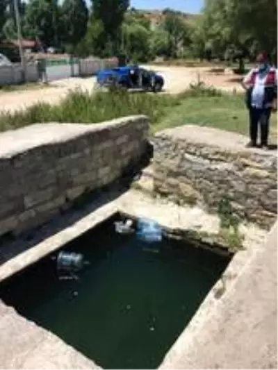 2 çocuk, eğlenmek için girdikleri su kuyusunda boğuldu 2 çocuk, eğlenmek için girdikleri su kuyusunda boğuldu