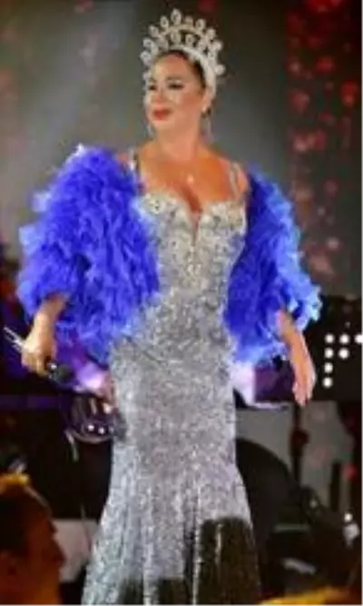 Safiye Soyman 30. sanat yılının ilk konserini Bodrum'da verdi
