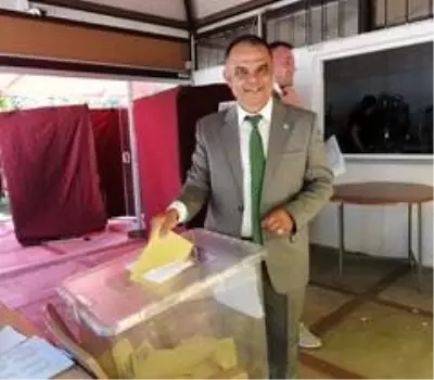 Salihli İYİ Parti'de Ulvi Murat Tunca güven tazeledi Salihli İYİ Parti'de Ulvi Murat Tunca güven tazeledi