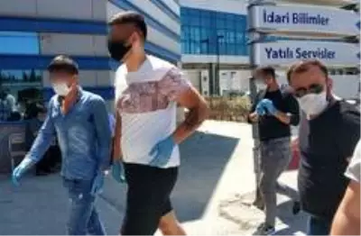 Samsun'da 4 kişinin bıçakla yaralandığı kavga olayında 3 gözaltı Samsun'da 4 kişinin bıçakla yaralandığı kavga olayında 3 gözaltı