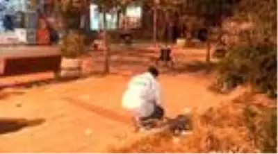 Sultangazi'de iş yerine silahlı saldırı: 3 yaralı Sultangazi'de iş yerine silahlı saldırı: 3 yaralı