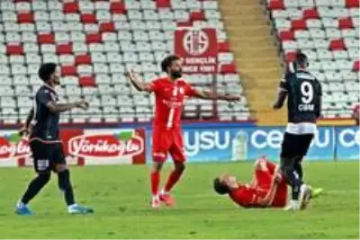 Süper Lig: Fraport TAV Antalyaspor: 1 Aytemiz Alanyaspor: 0 (Maç sonucu)