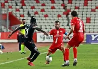 Süper Lig: Fraport TAV Antalyaspor: 1 Aytemiz Alanyaspor: 0 (Maç sonucu)
