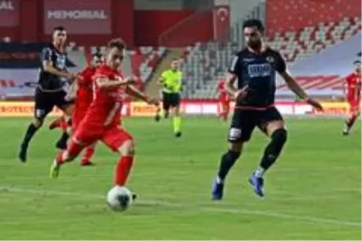Süper Lig: Fraport TAV Antalyaspor: 1 Aytemiz Alanyaspor: 0 (Maç sonucu)