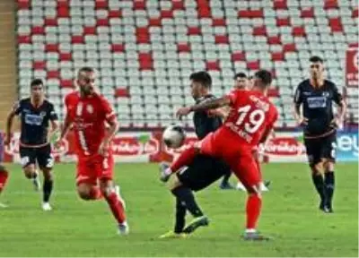 Süper Lig: Fraport TAV Antalyaspor: 1Aytemiz Alanyaspor: 0 (İlk yarı)