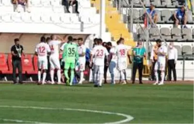 TFF 1. Lig: Ümraniyespor: 2 Adana Demirspor: 3 TFF 1. Lig: Ümraniyespor: 2 Adana Demirspor: 3