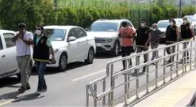 Uslanmaz dolandırıcı gözünü maskeyle kapattı Uslanmaz dolandırıcı gözünü maskeyle kapattı