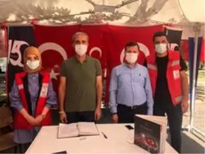 15 Temmuz anı defteri standı açıldı 15 Temmuz anı defteri standı açıldı
