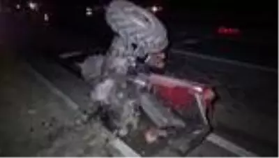 AFYONKARAHİSAR Traktörle otomobil çarpıştı: 1 ölü