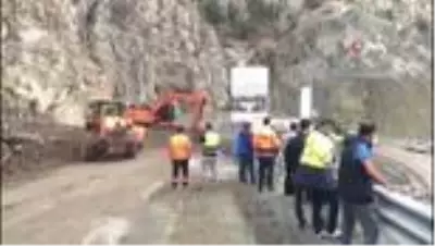 Artvin'de tamamlandığında dünyanın en yüksek 3. barajı olacak Yusufeli Baraj inşaatının sel vuran... Artvin'de tamamlandığında dünyanın en yüksek 3. barajı olacak Yusufeli Baraj inşaatının sel vuran...
