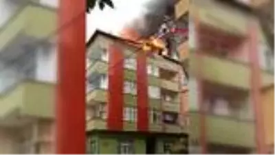 ATEŞEHİR’DE ALEV ALEV YANAN ÇATIYI İTFAİYE EKİPLERİ SÖNDÜRDÜ