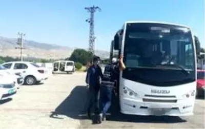 AydınDenizli karayolunda kaçak ve izinsiz tur denetimi yapıldı AydınDenizli karayolunda kaçak ve izinsiz tur denetimi yapıldı