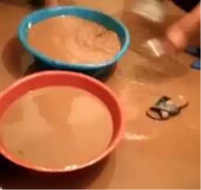 Bingöl'de yağmur ve dolu bir köyde ekine zarar verdi, bazı evleri su bastı Bingöl'de yağmur ve dolu bir köyde ekine zarar verdi, bazı evleri su bastı
