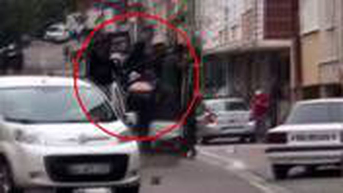 'Delikanlılık ölmüş' dedirten olay! Bir kamyonet adamla geldiler tek kişiyi bıçaklayıp gittiler