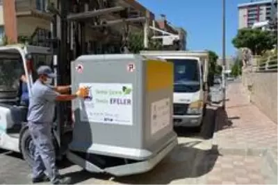 Efeler'de çöp konteynerleri yenilenmeye devam ediyor