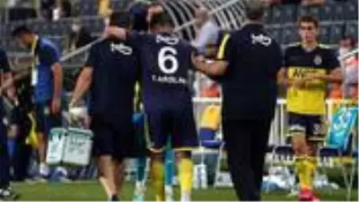 Fenerbahçe'de Tolgay ve Falette, Beşiktaş derbisinde forma giyemeyecekler Fenerbahçe'de Tolgay ve Falette, Beşiktaş derbisinde forma giyemeyecekler
