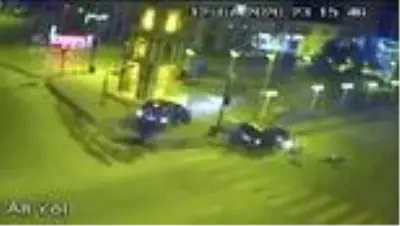 İki hafif ticari araç çarpıştı: 10 yaralı