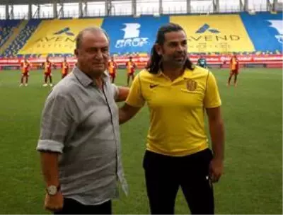 İngiliz spikerin İbrahim Üzülmez'e 'Deli İbrahim' demesi, sosyal medyada gündem oldu İngiliz spikerin İbrahim Üzülmez'e 'Deli İbrahim' demesi, sosyal medyada gündem oldu