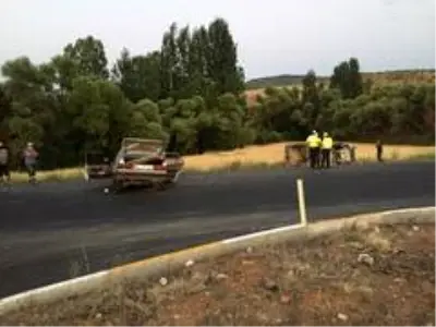 Konya'da iki otomobil çarpıştı: 3 yaralı