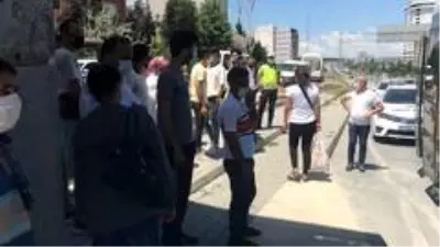 Küçükçekmece'deki denetimlerde 2 minibüsten 36 yolcu fazla çıktı Küçükçekmece'deki denetimlerde 2 minibüsten 36 yolcu fazla çıktı