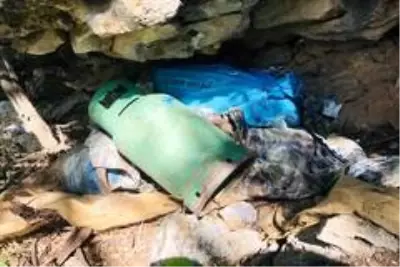 Pençe-Kaplan Operasyonu'nda EYP deposu olarak kullanılan sığınaklar ele geçirildi Pençe-Kaplan Operasyonu'nda EYP deposu olarak kullanılan sığınaklar ele geçirildi