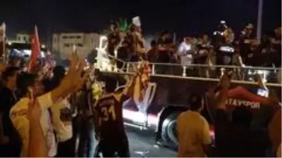 Şampiyon Hatayspor'a coşkulu karşılaşma