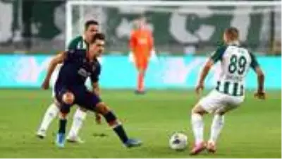 Medipol Başakşehir, deplasmanda Konyaspor'a 4-3 mağlup oldu Medipol Başakşehir, deplasmanda Konyaspor'a 4-3 mağlup oldu