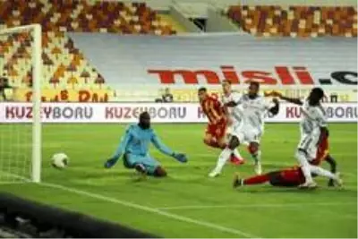 Süper Lig: Yeni Malatyaspor: 0 Beşiktaş: 0 (İlk yarı) Süper Lig: Yeni Malatyaspor: 0 Beşiktaş: 0 (İlk yarı)