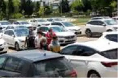 Uyuşturucuyla yakalanan 3 şüpheli adliyede Uyuşturucuyla yakalanan 3 şüpheli adliyede