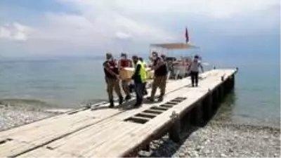Van Gölü'nde çıkarılan ceset sayısı 29'u buldu Van Gölü'nde çıkarılan ceset sayısı 29'u buldu