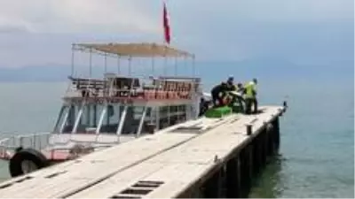 Van Gölü'nde çıkarılan ceset sayısı 29'u buldu Van Gölü'nde çıkarılan ceset sayısı 29'u buldu